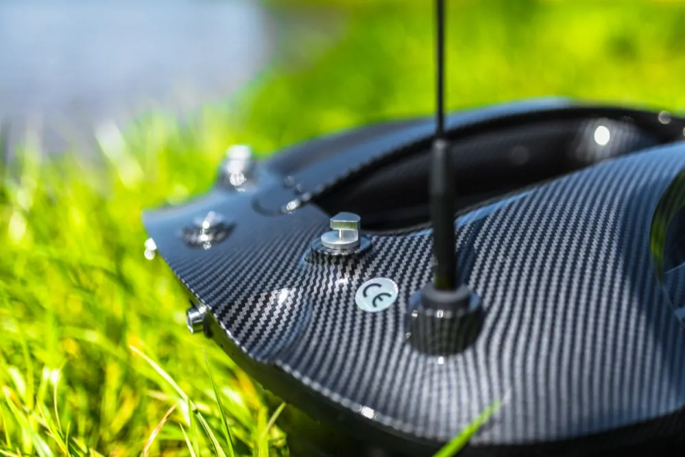 Zavážecí loďka VMTech EchoPilot Pro 20Ah, Carbon